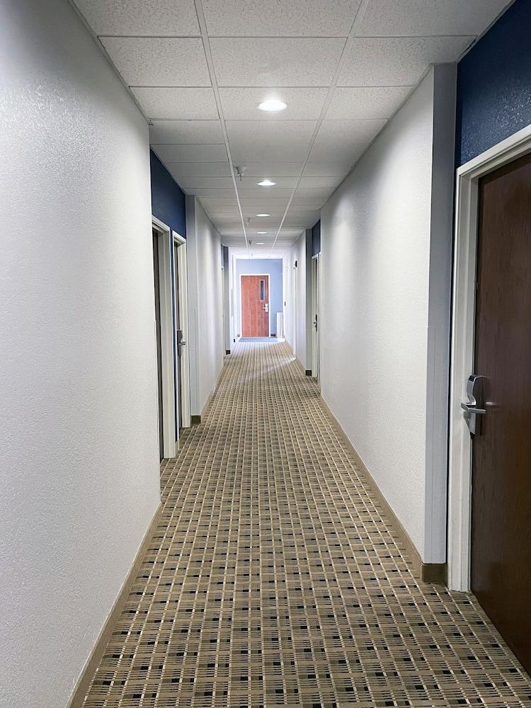 Microtel Inn & Suites By Wyndham Michigan City Exterior foto